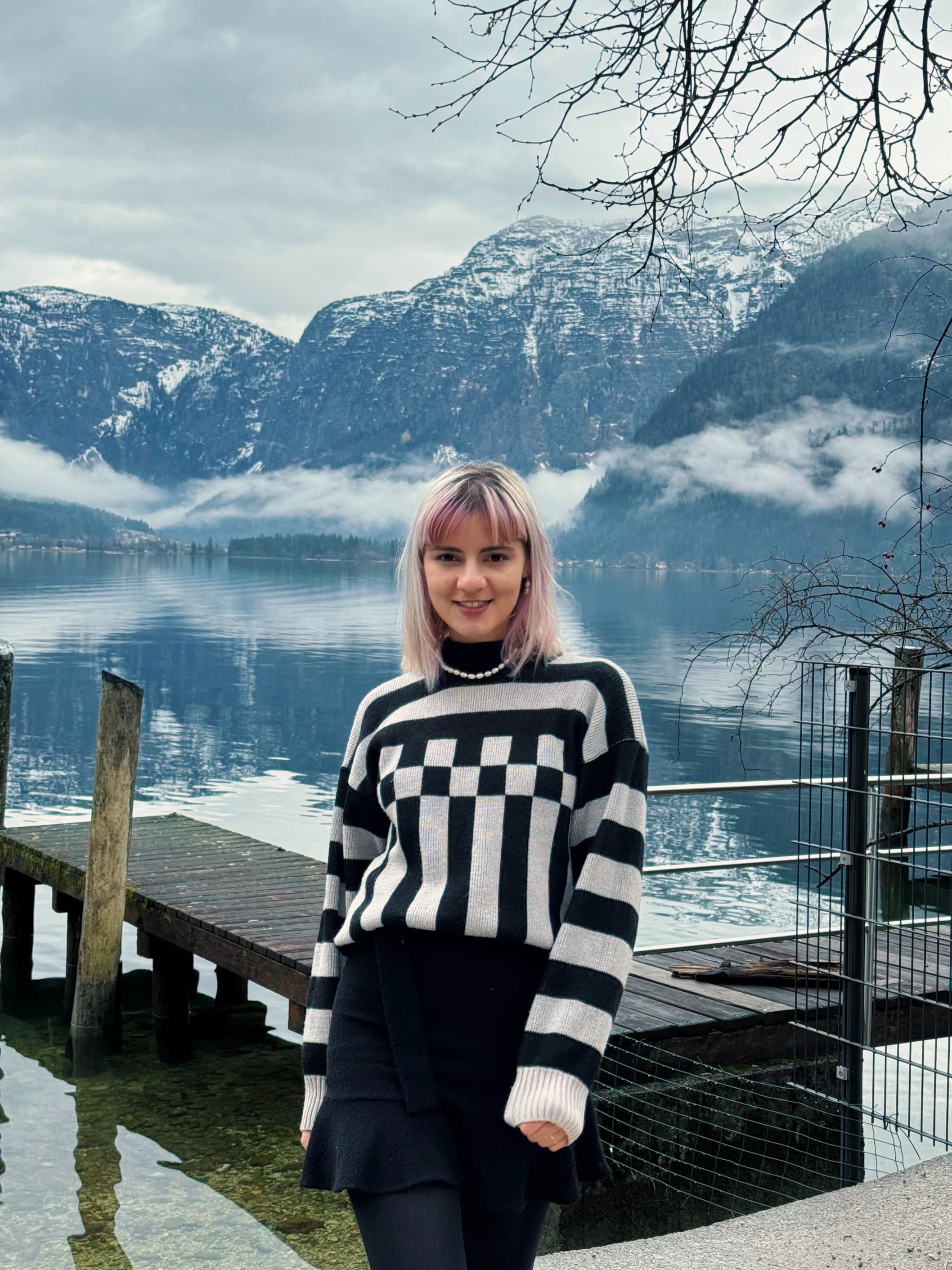 Larisa Vasile @Saturnrevolution